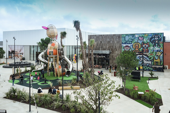 photo représentant les activités à faire à Shopping Promenade Arles avec l'aire de jeux